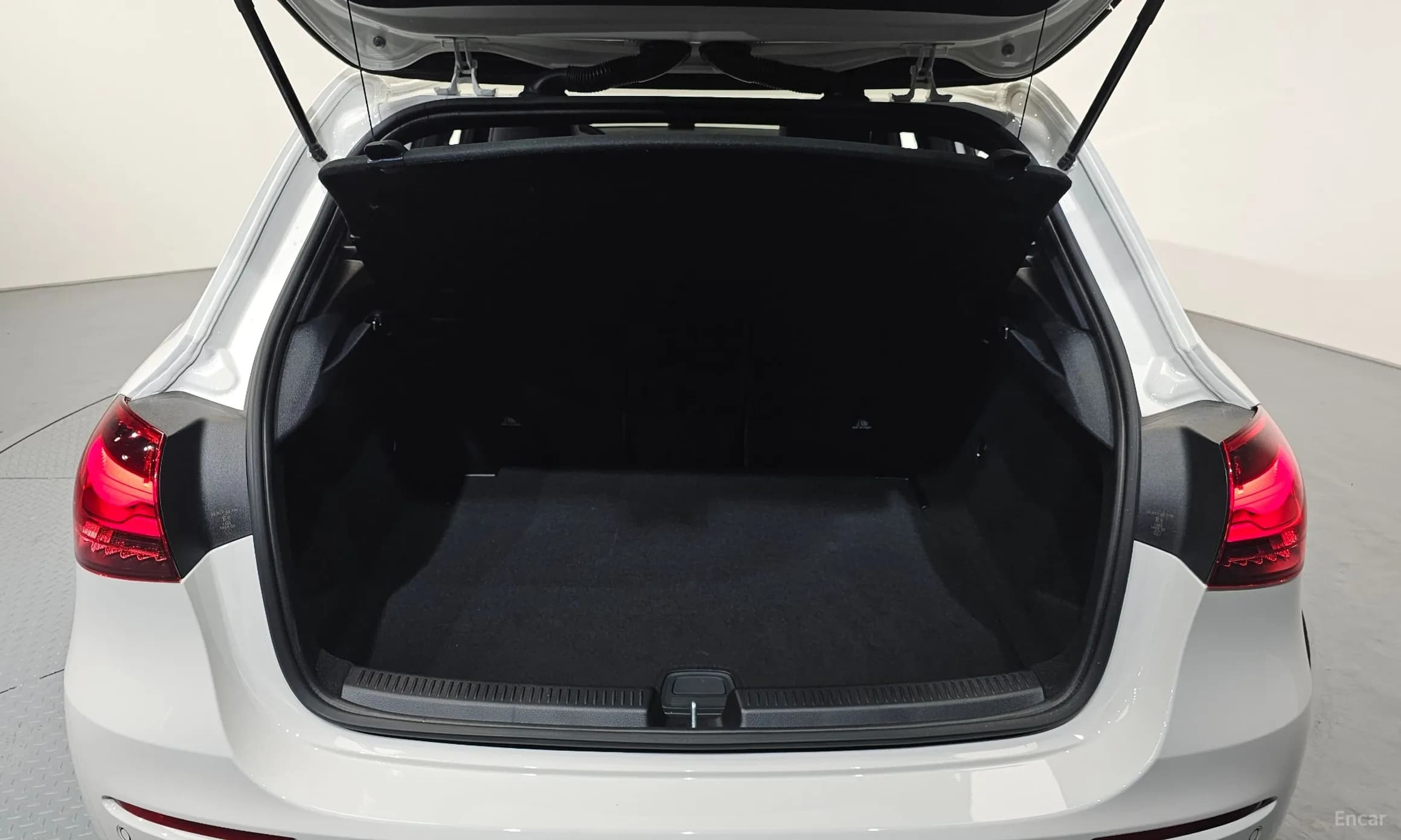 A-Class W177