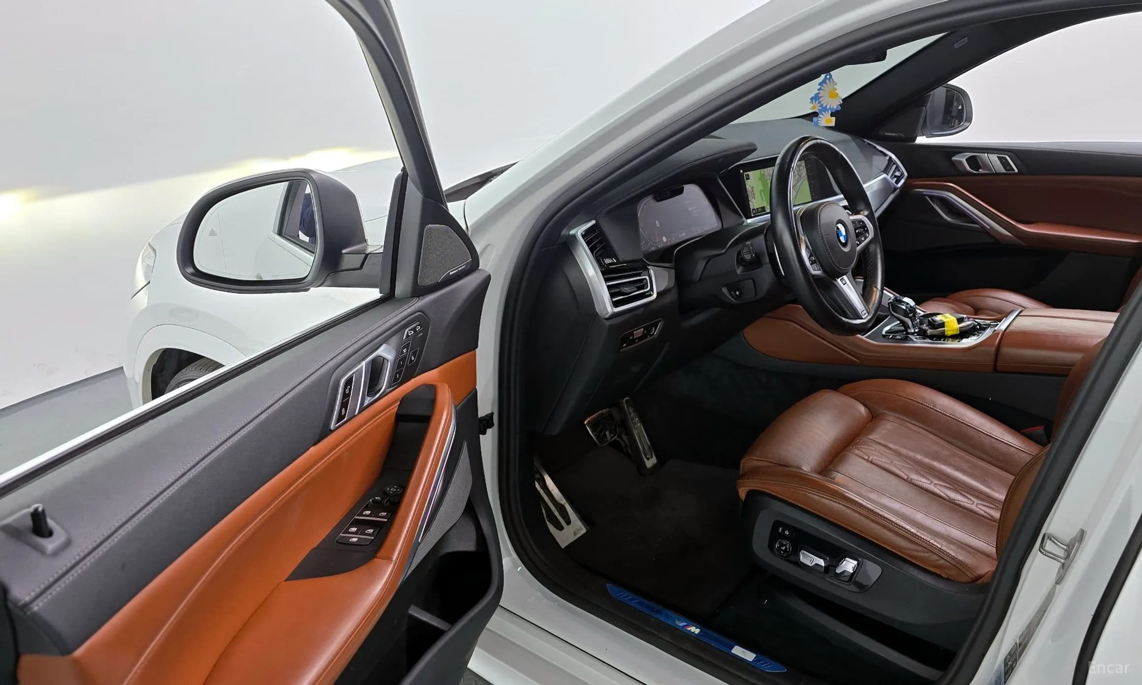 X6 (G06)
