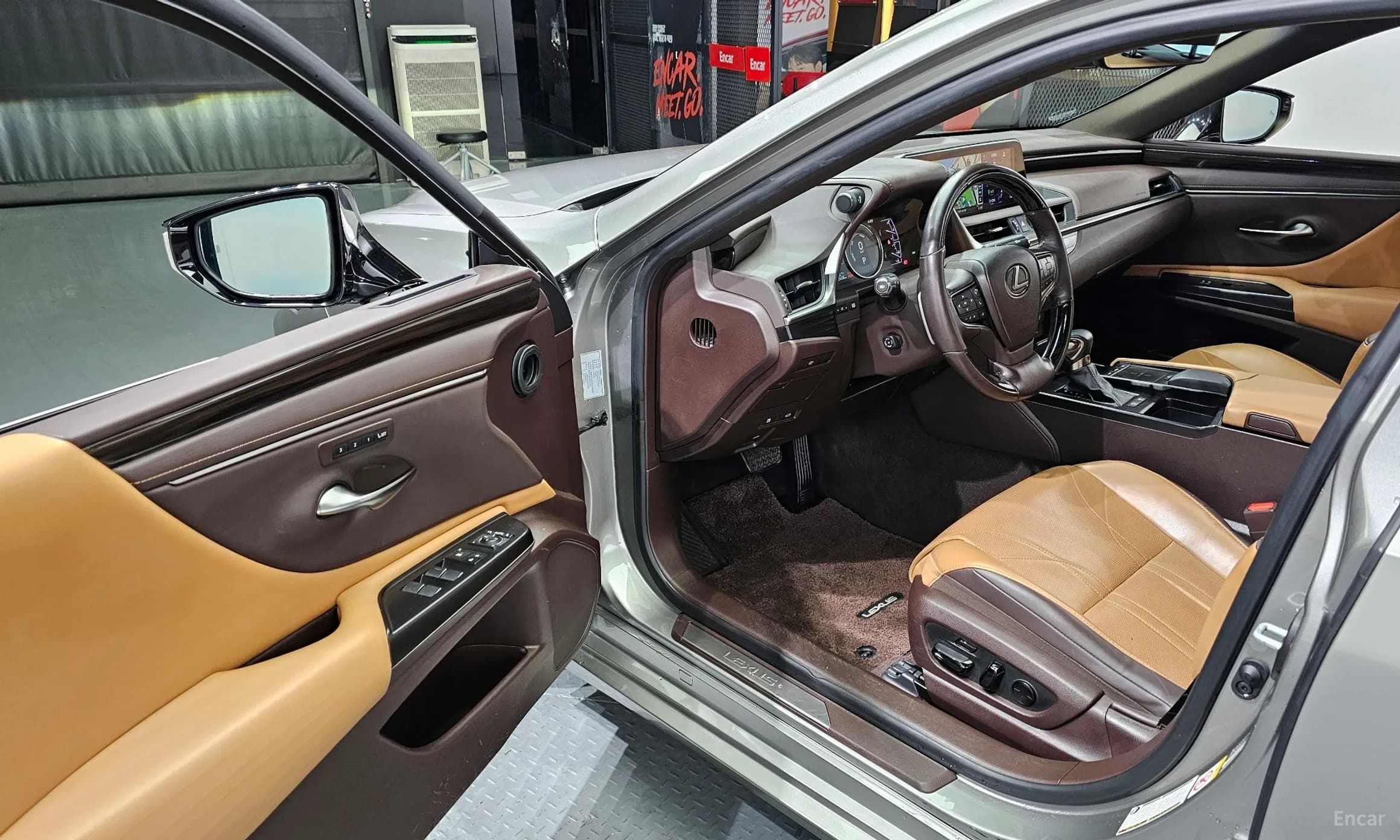ES300h 7th Generation