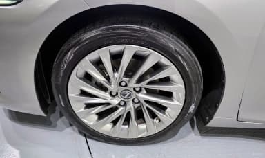ES300h 7th Generation