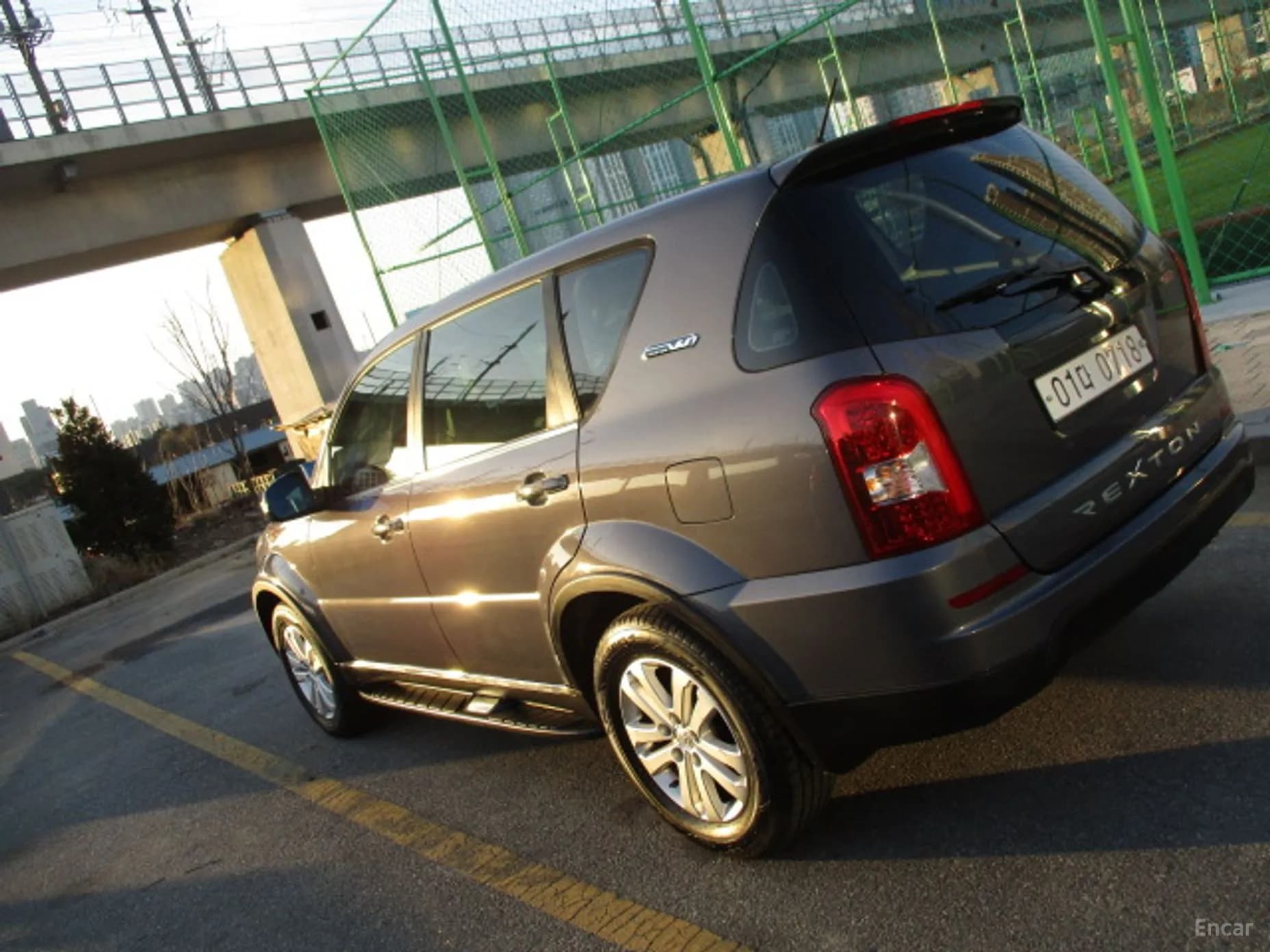 Rexton W