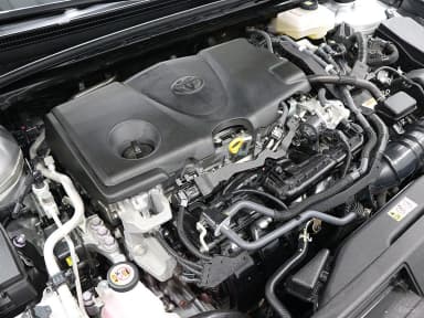 Camry (XV70)