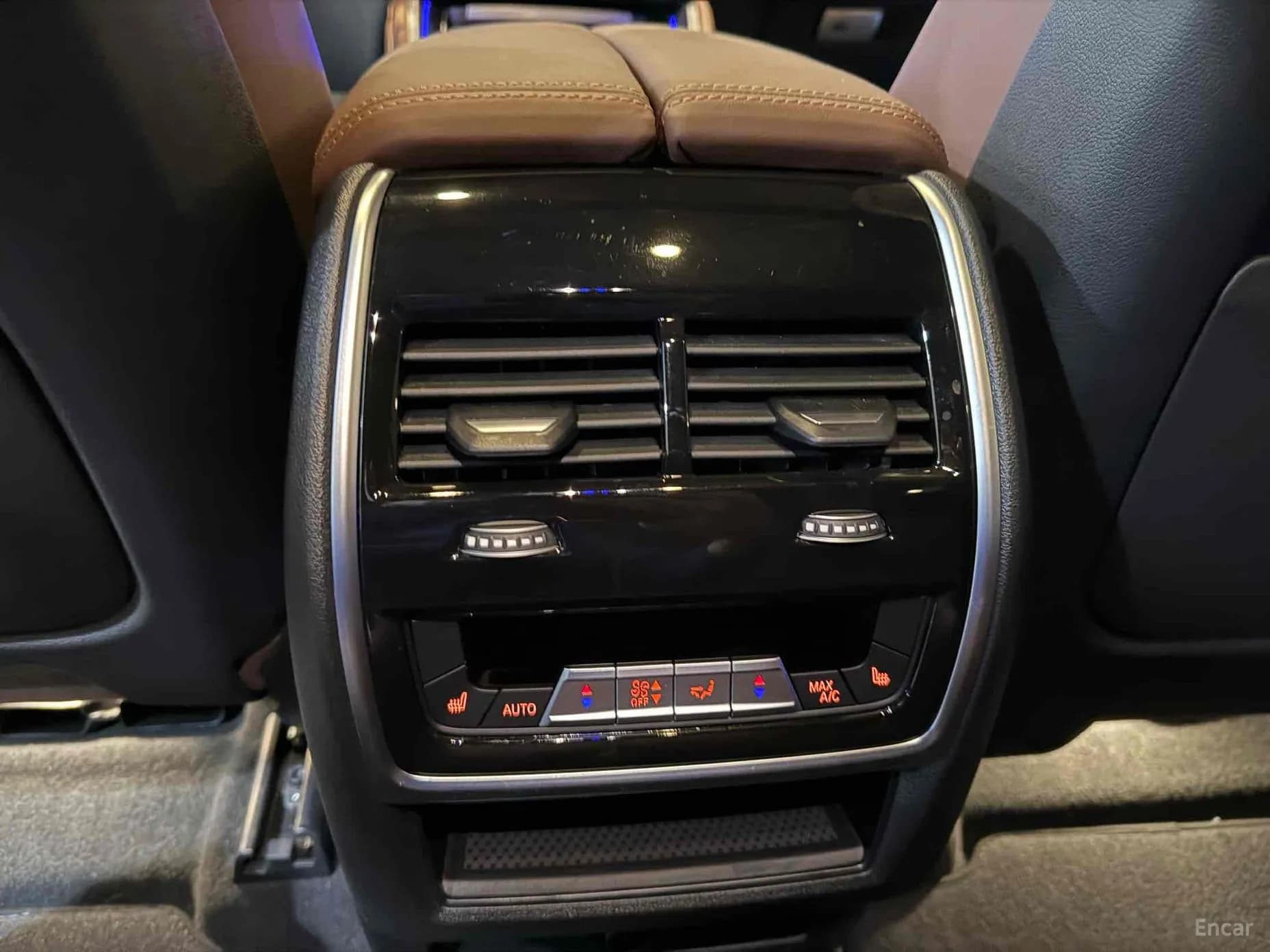 X6 (G06)