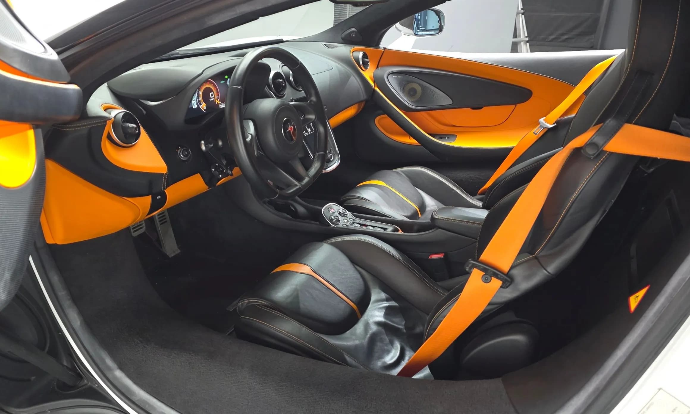 570S
