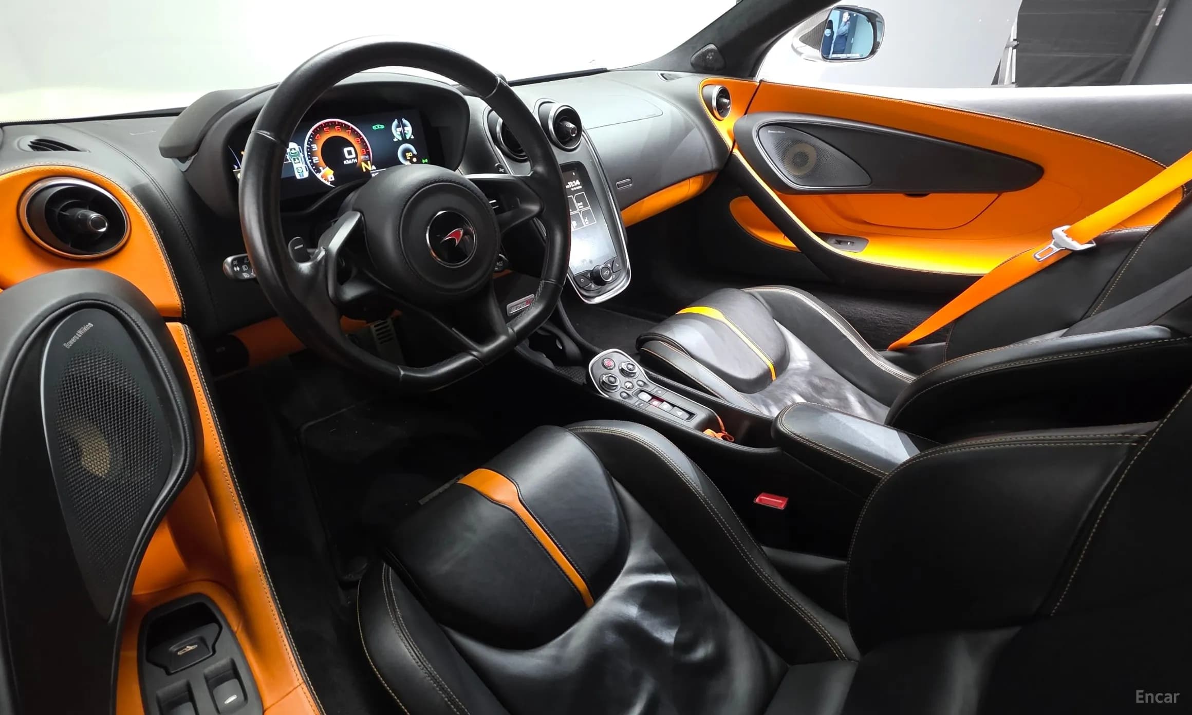 570S