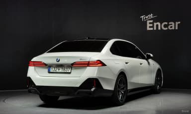 5 Series (G60)