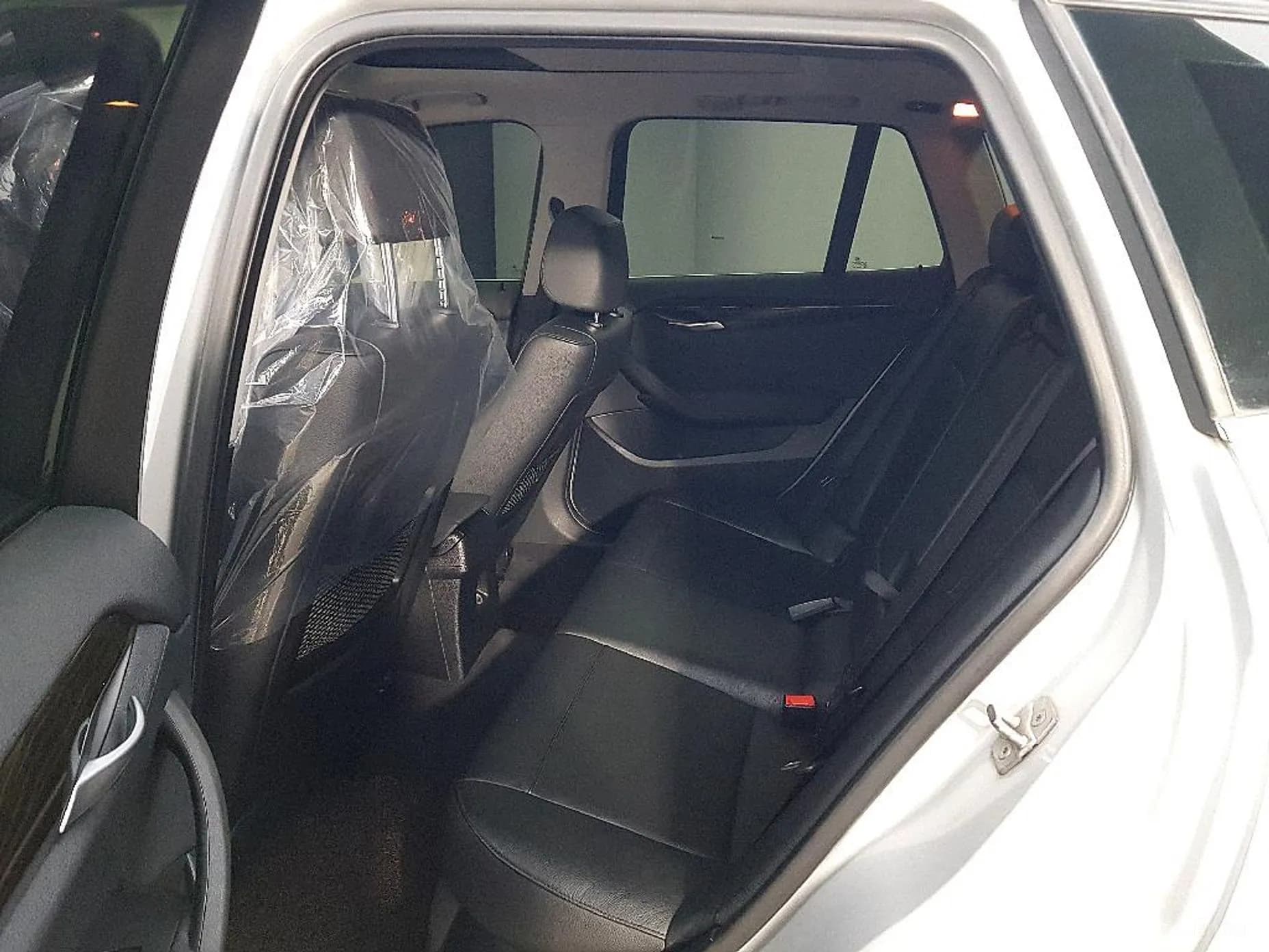 X1 (E84)