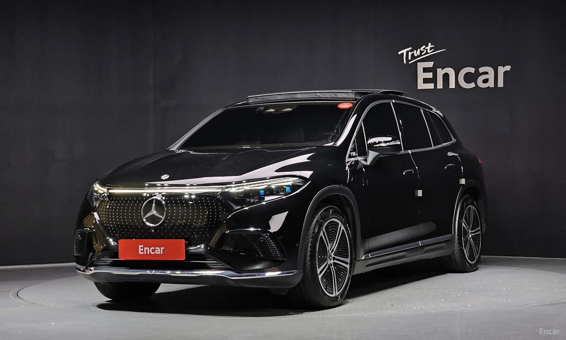 EQS SUV X296