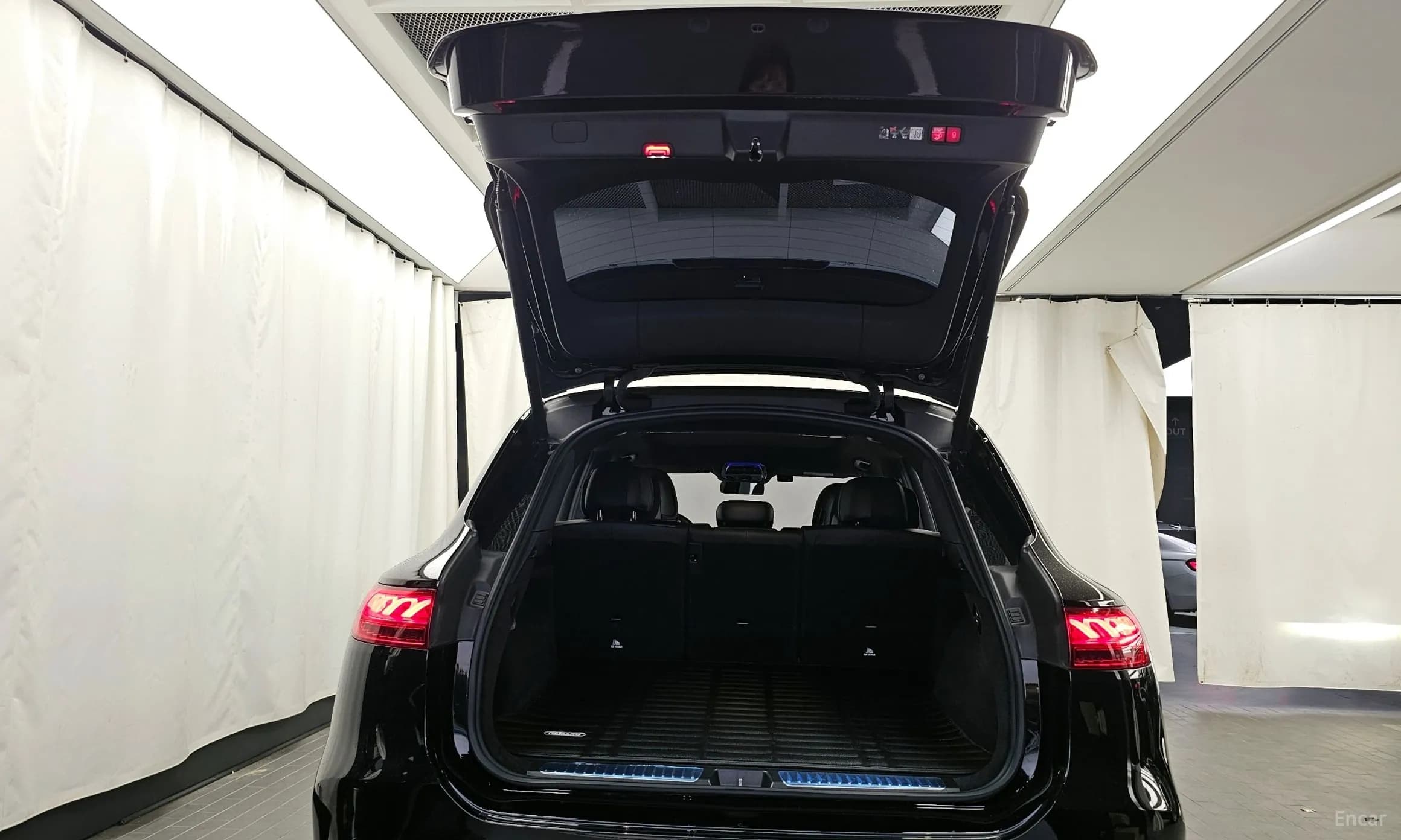 EQS SUV X296