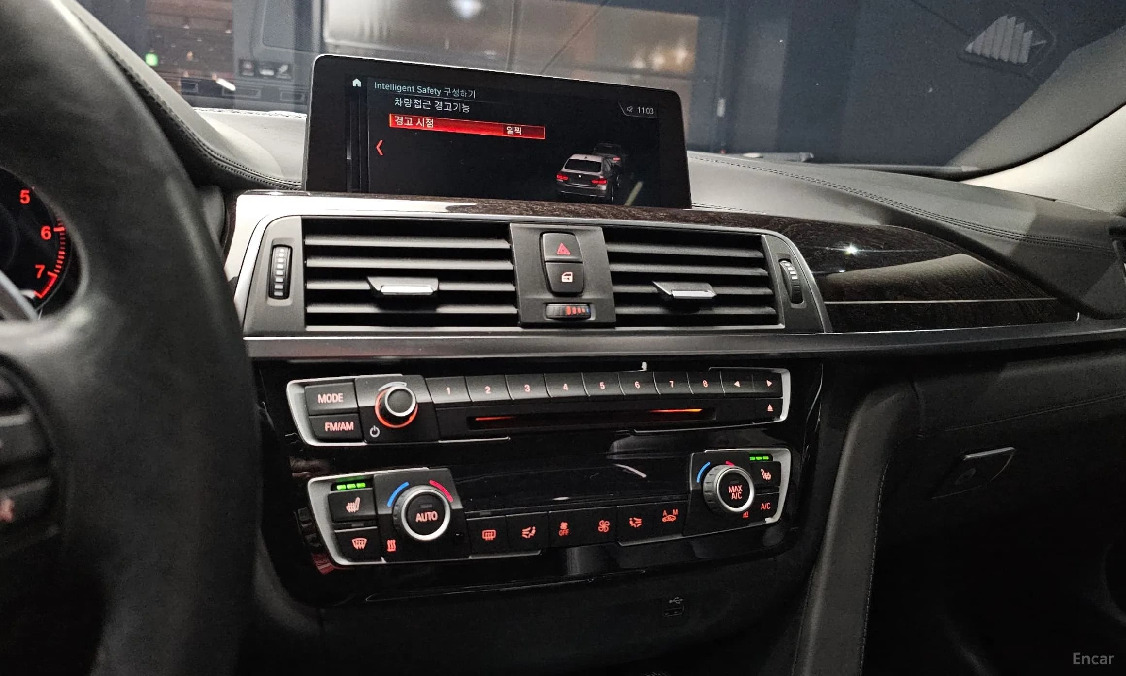 Series 4 (F32)