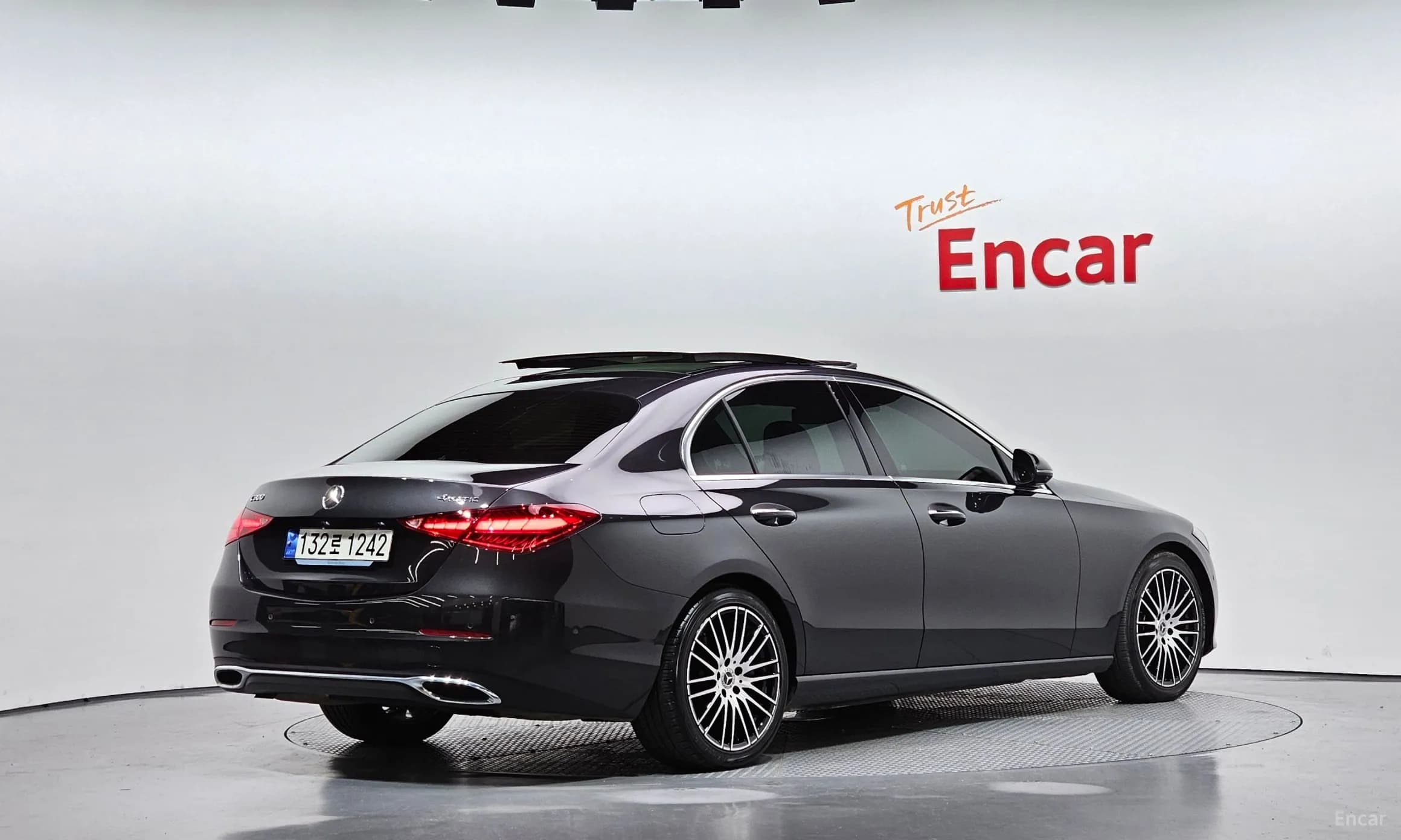 C-Class W206