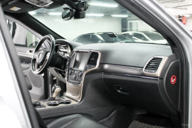 Grand Cherokee