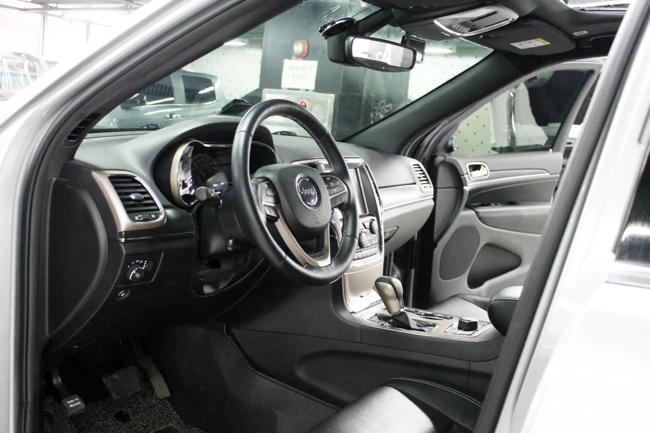 Grand Cherokee