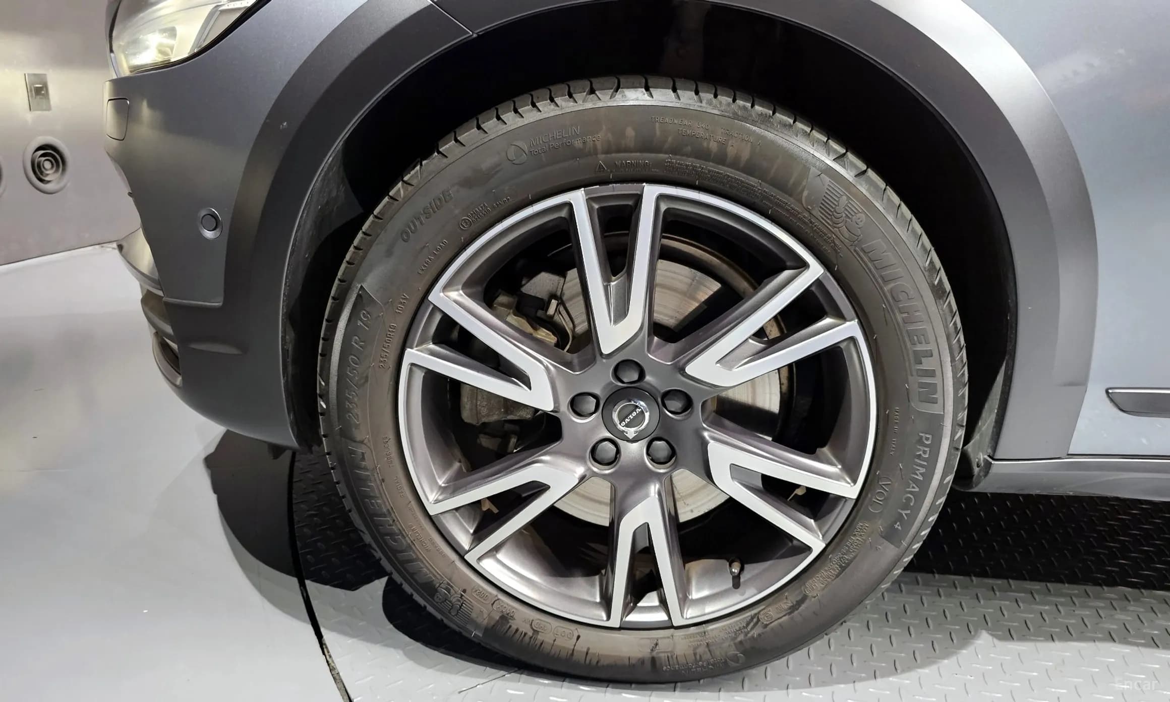 V90 Cross Country