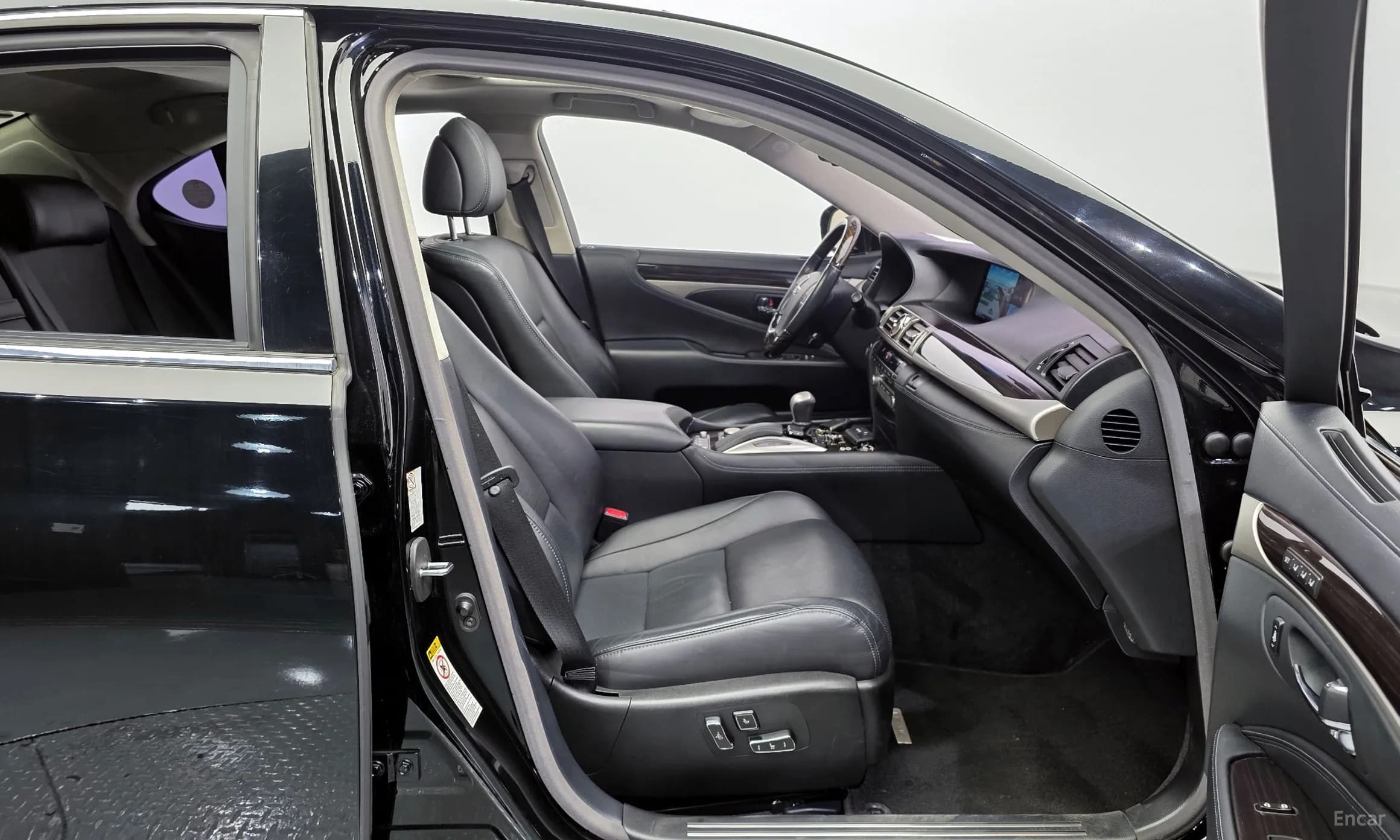 LS460