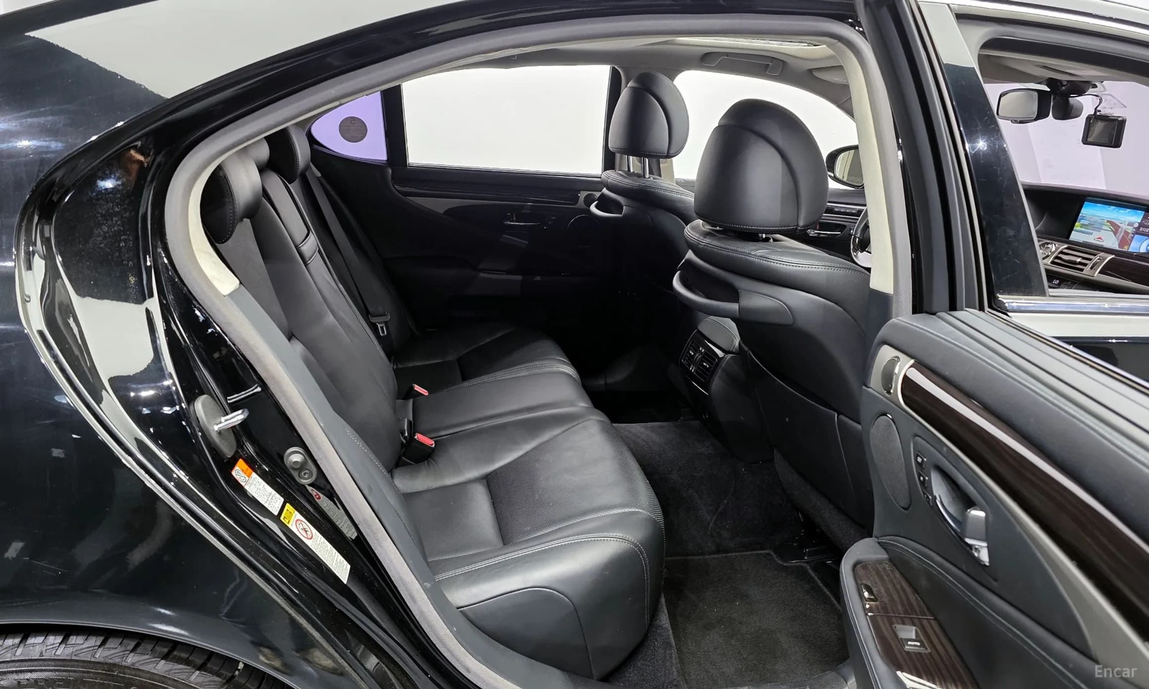 LS460