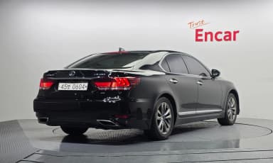 LS460