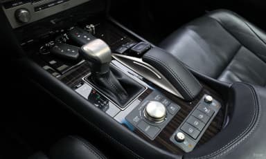 LS460
