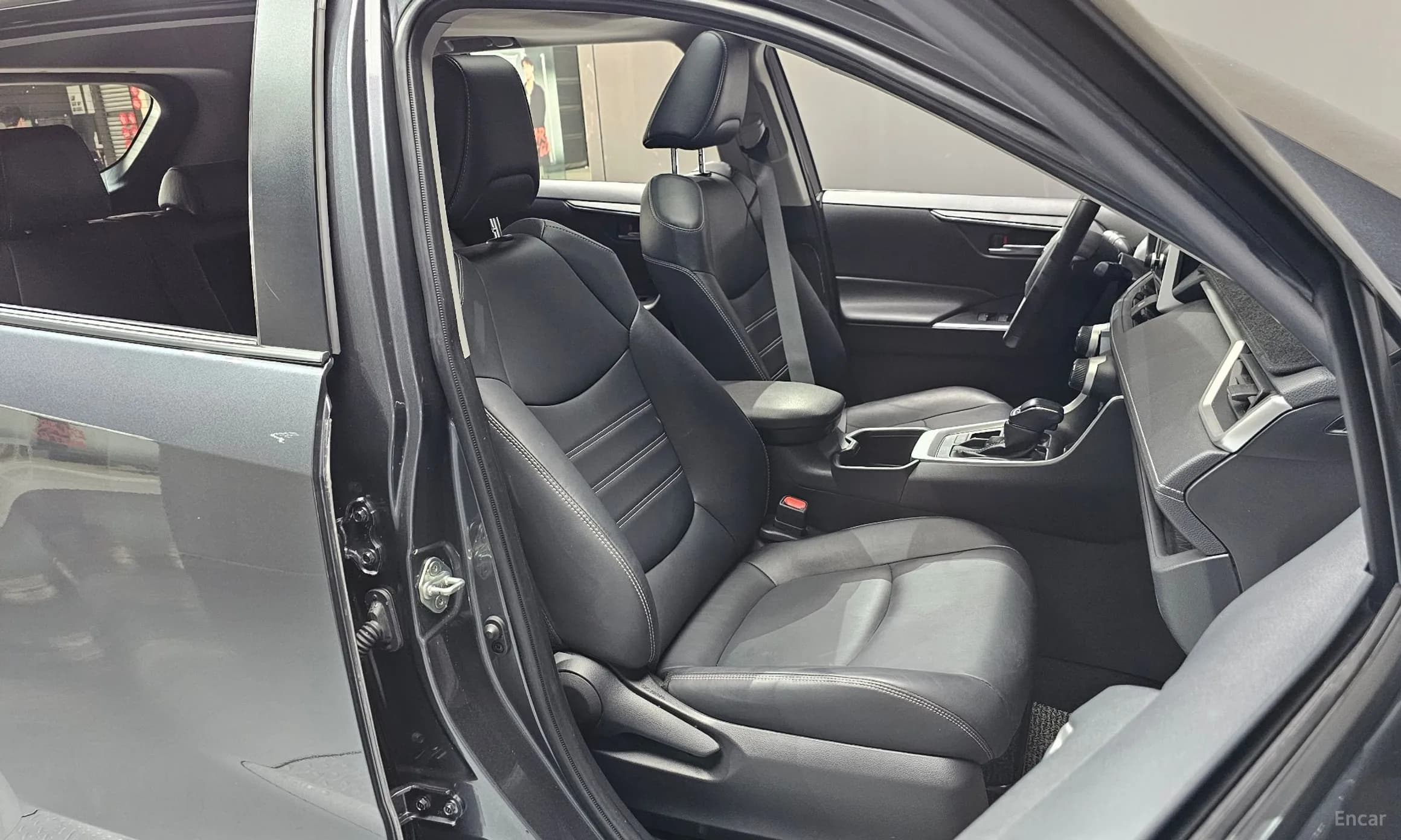 RAV4 5th Generation