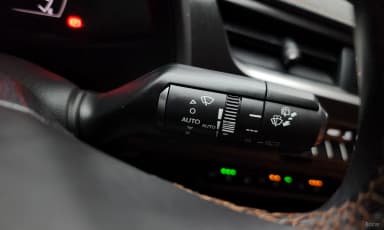 UX250h