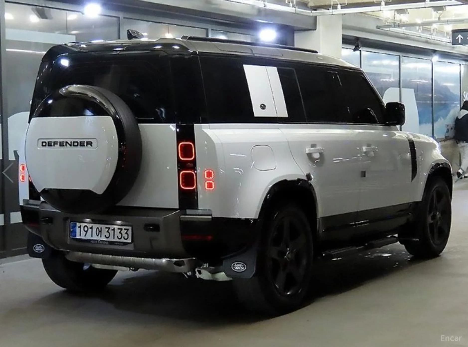 Defender (L663)