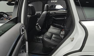 New Cayenne