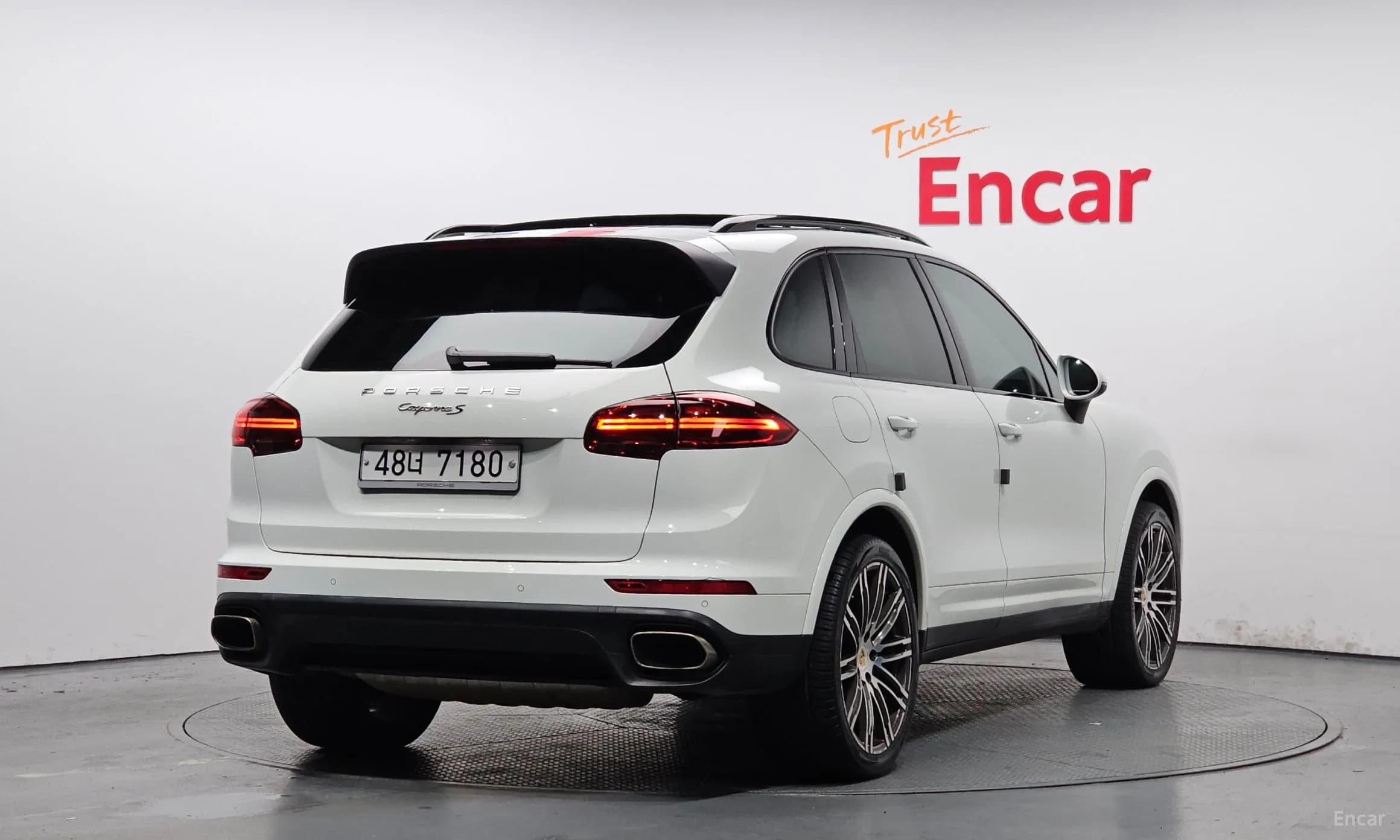 New Cayenne