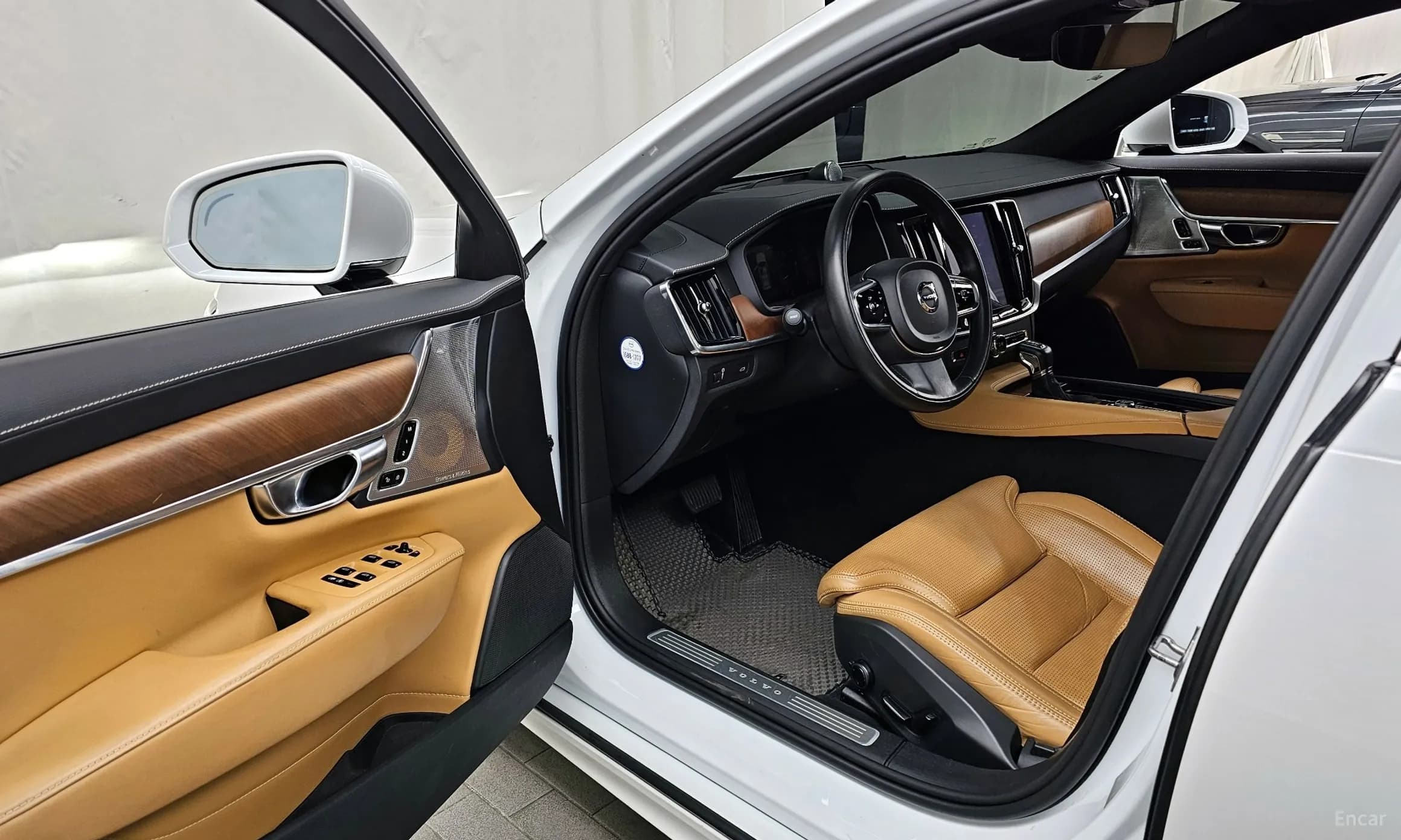 S90