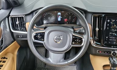 S90