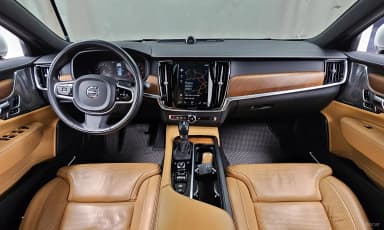 S90