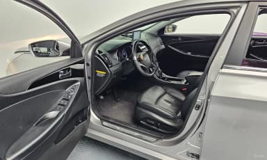 YF Sonata