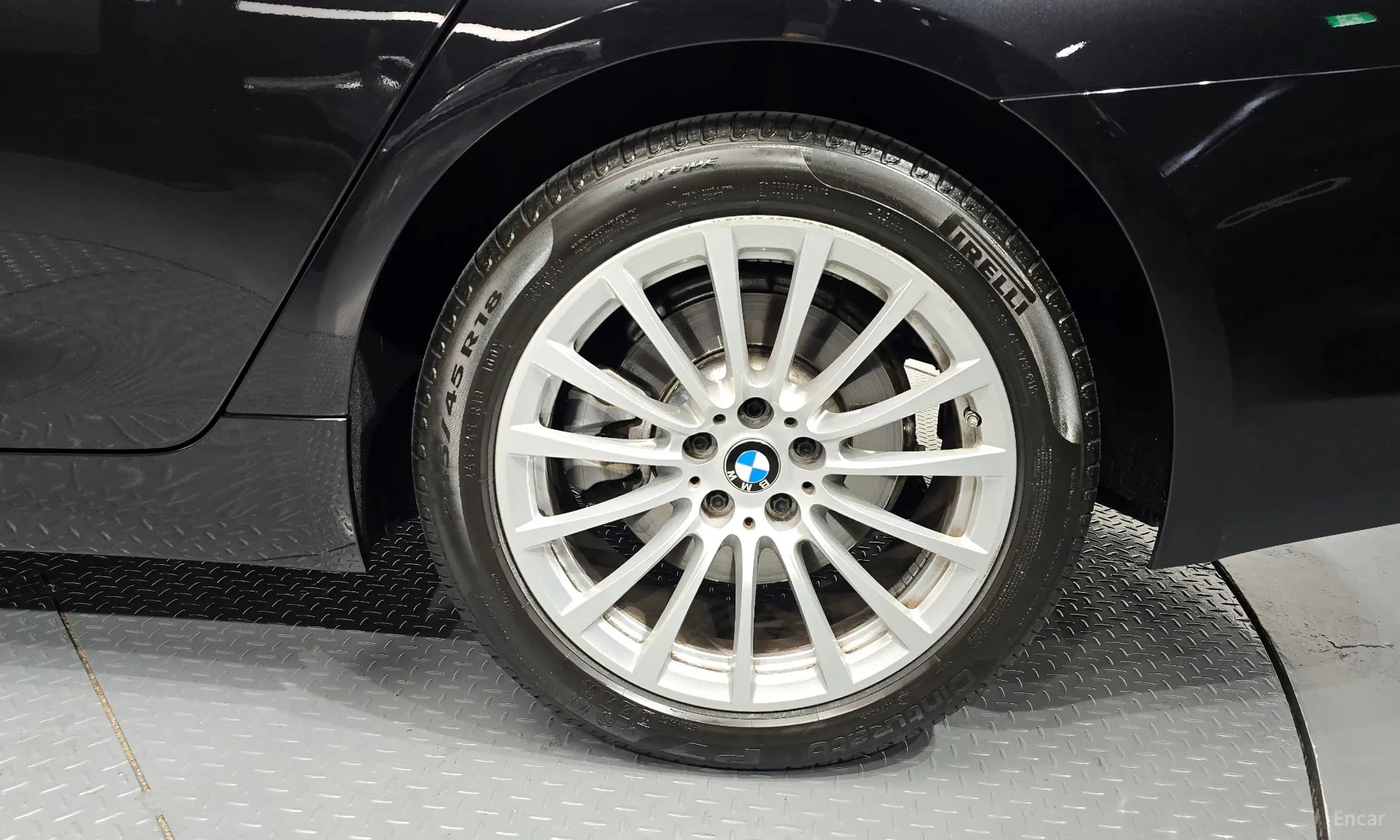 5 Series (G30)