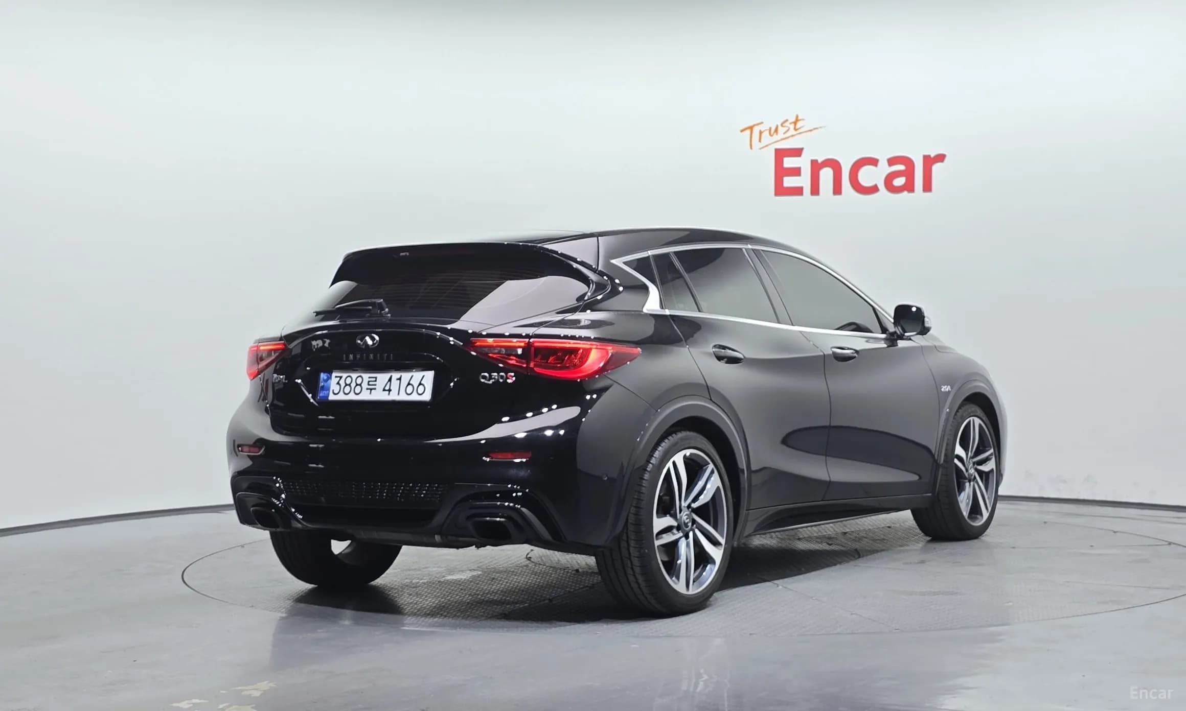 Q30
