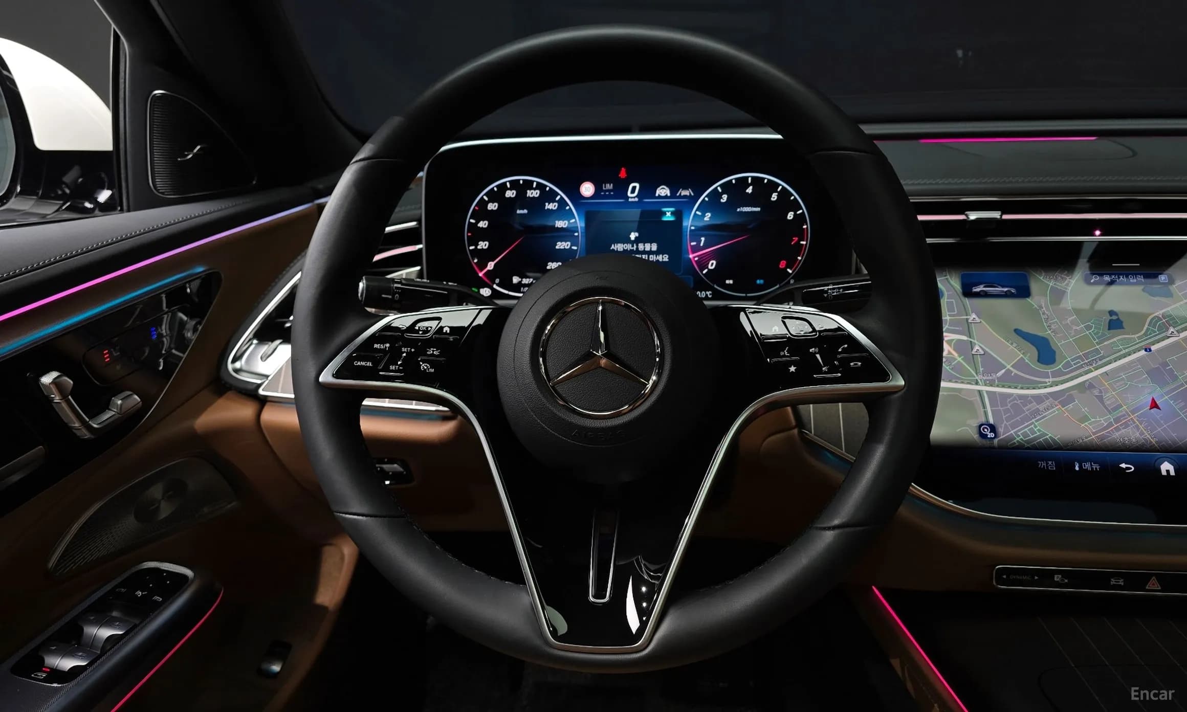 E-Class W214