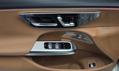 E-Class W214