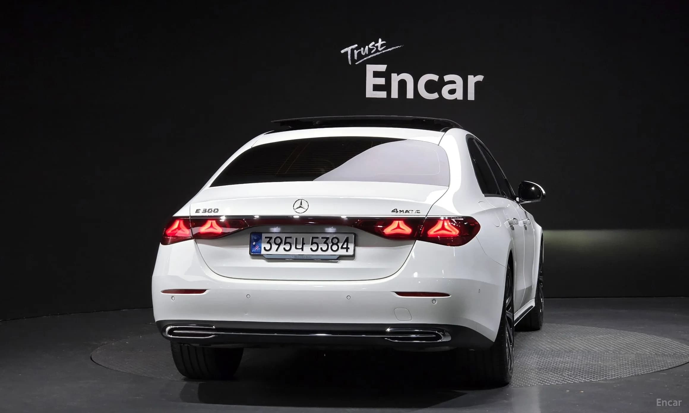 E-Class W214