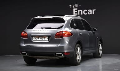 New Cayenne
