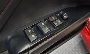 Camry (XV70)
