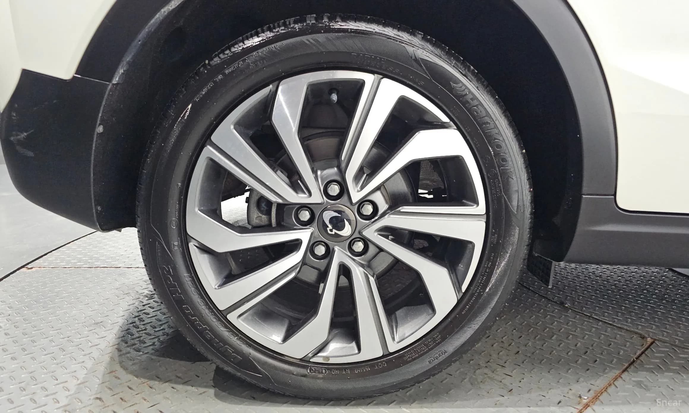Berry New Tivoli