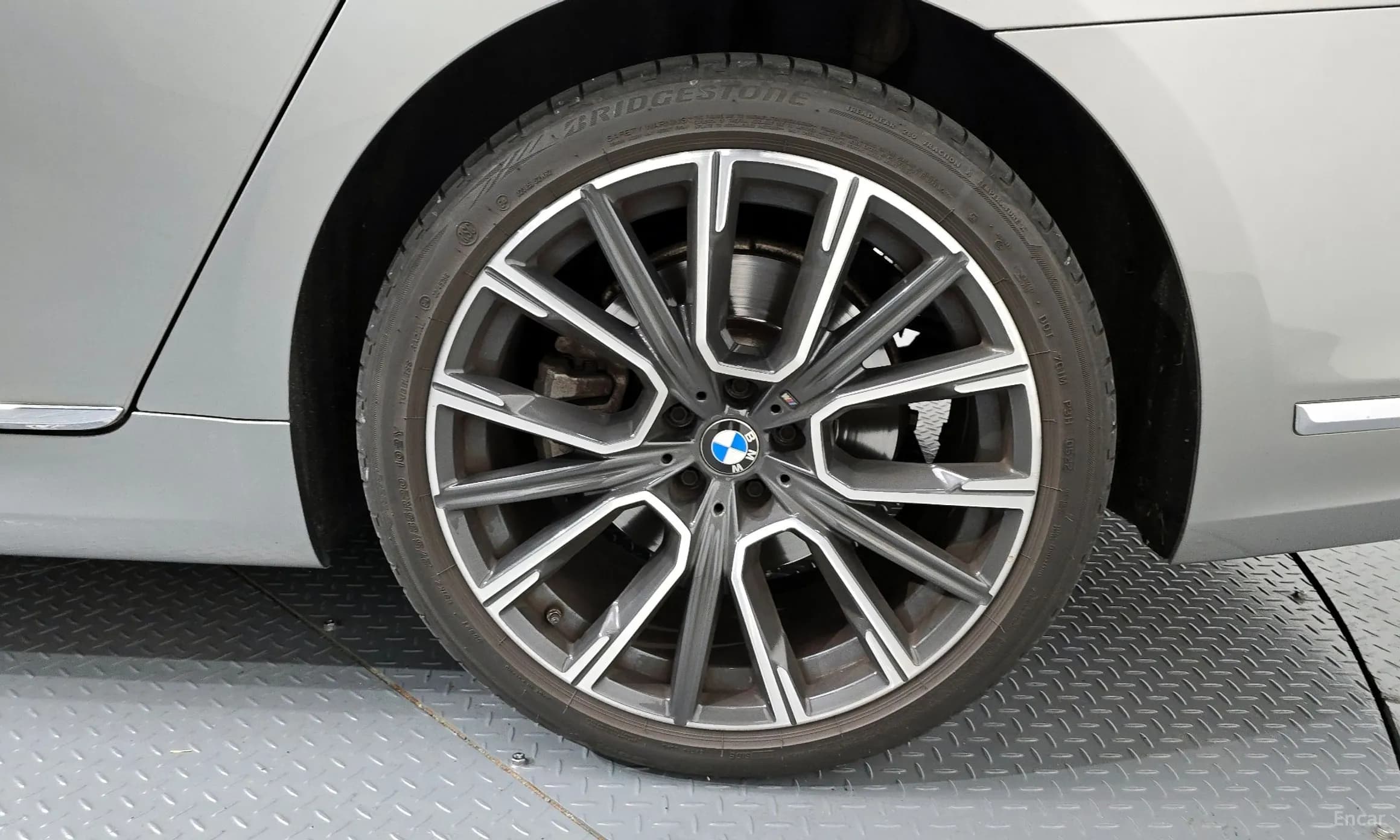 7 Series (G11)