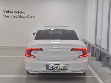 S90