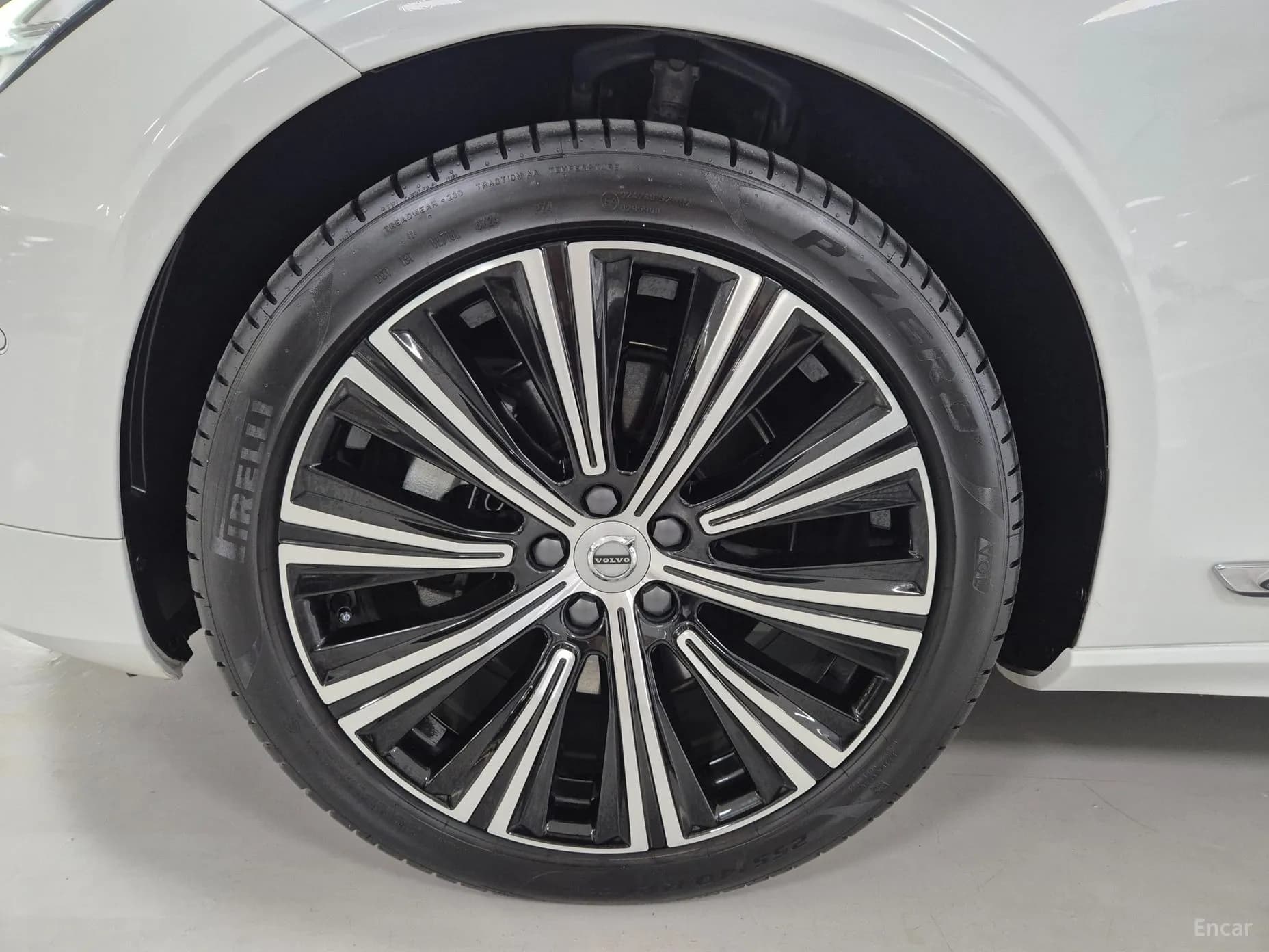 S90