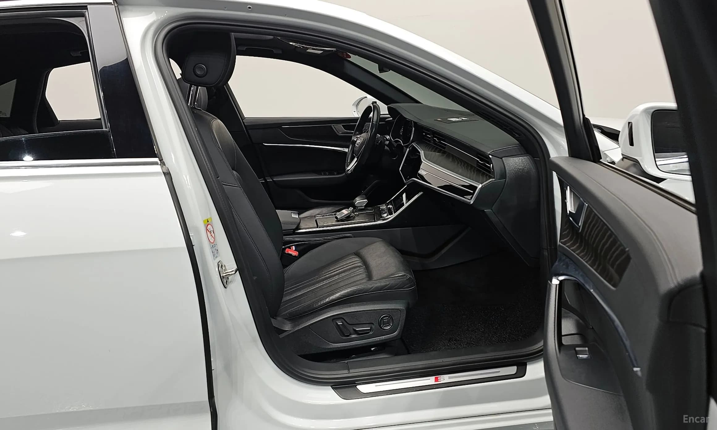 A6 (C8)