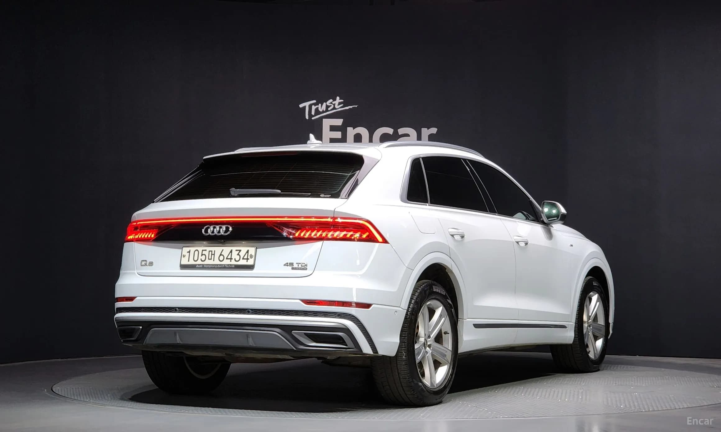 Q8 (4M)
