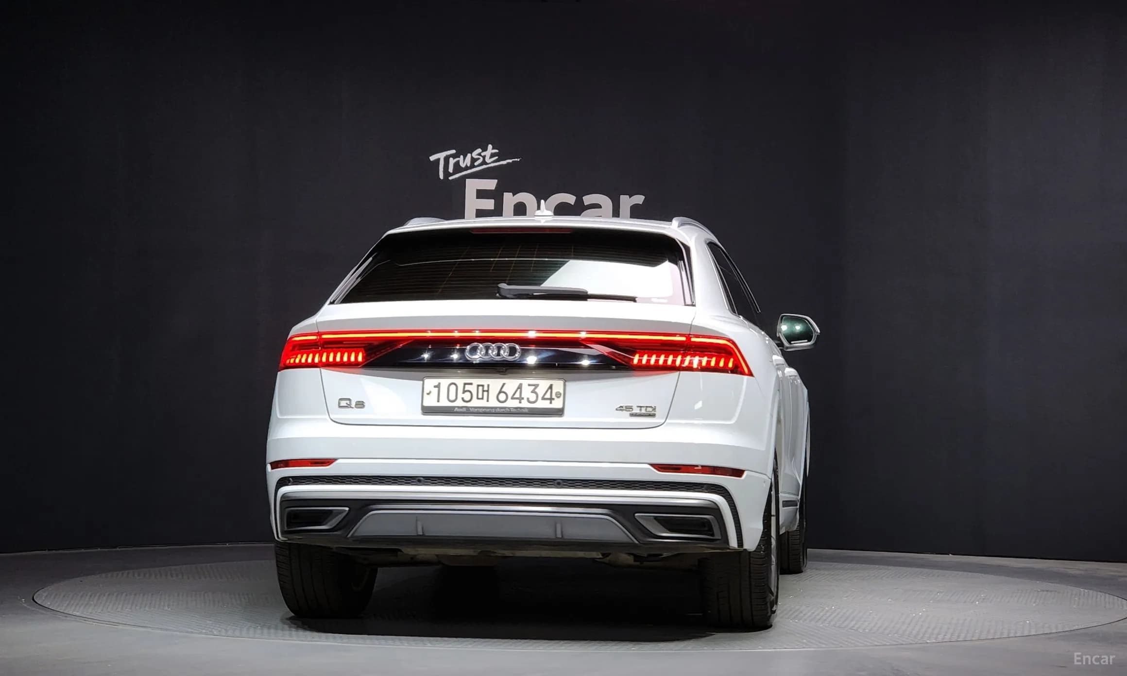 Q8 (4M)