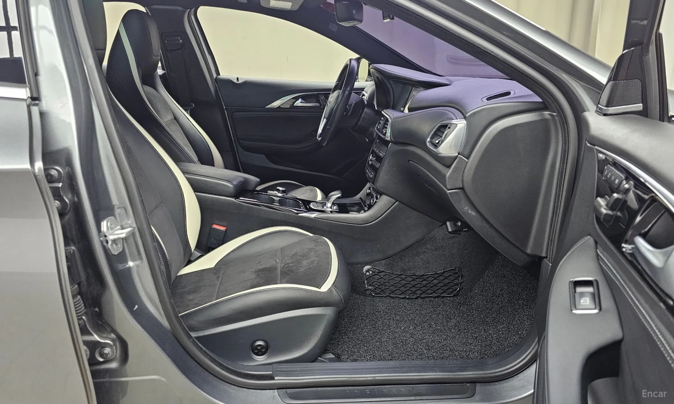 Q30
