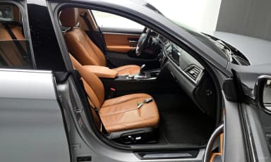 Series 4 (F32)