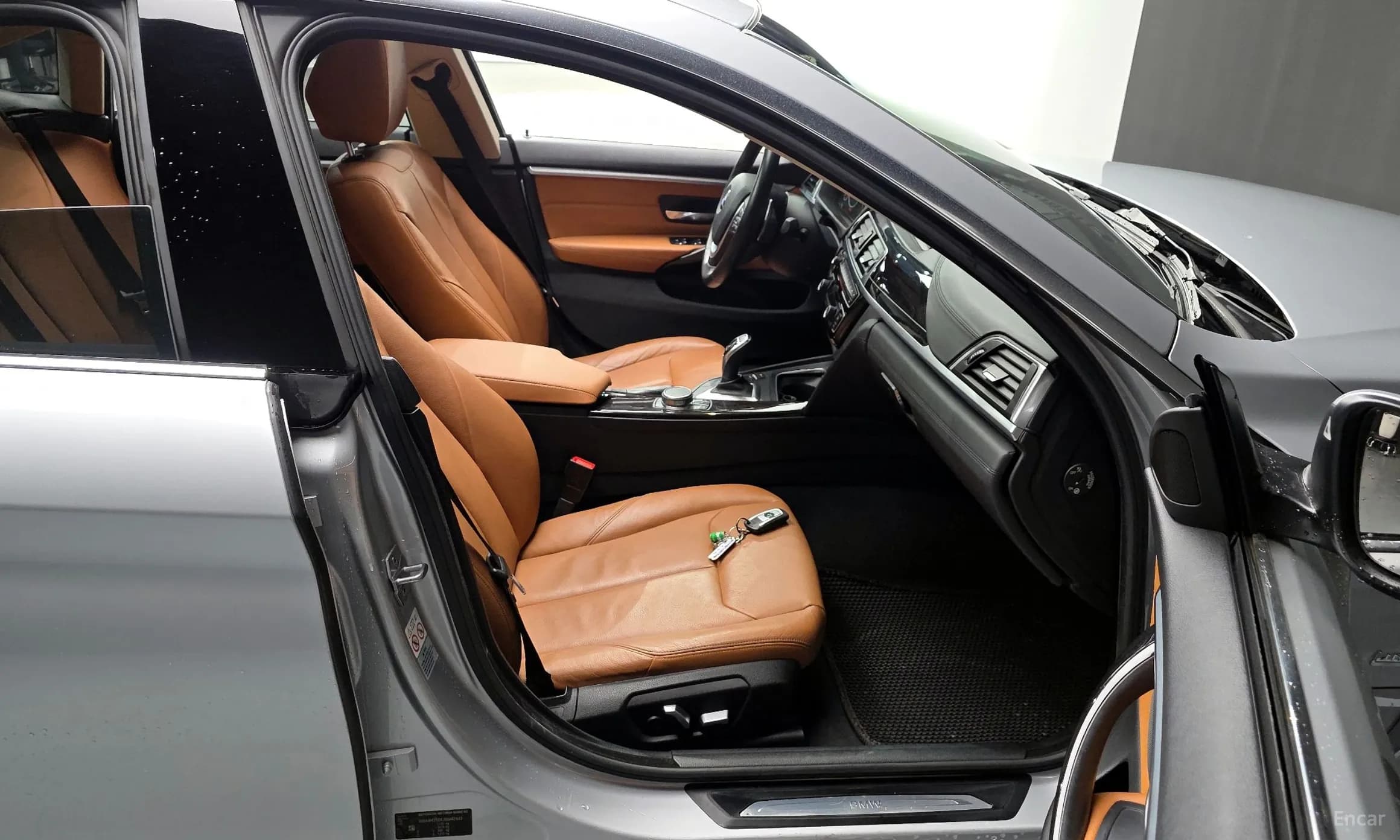 Series 4 (F32)