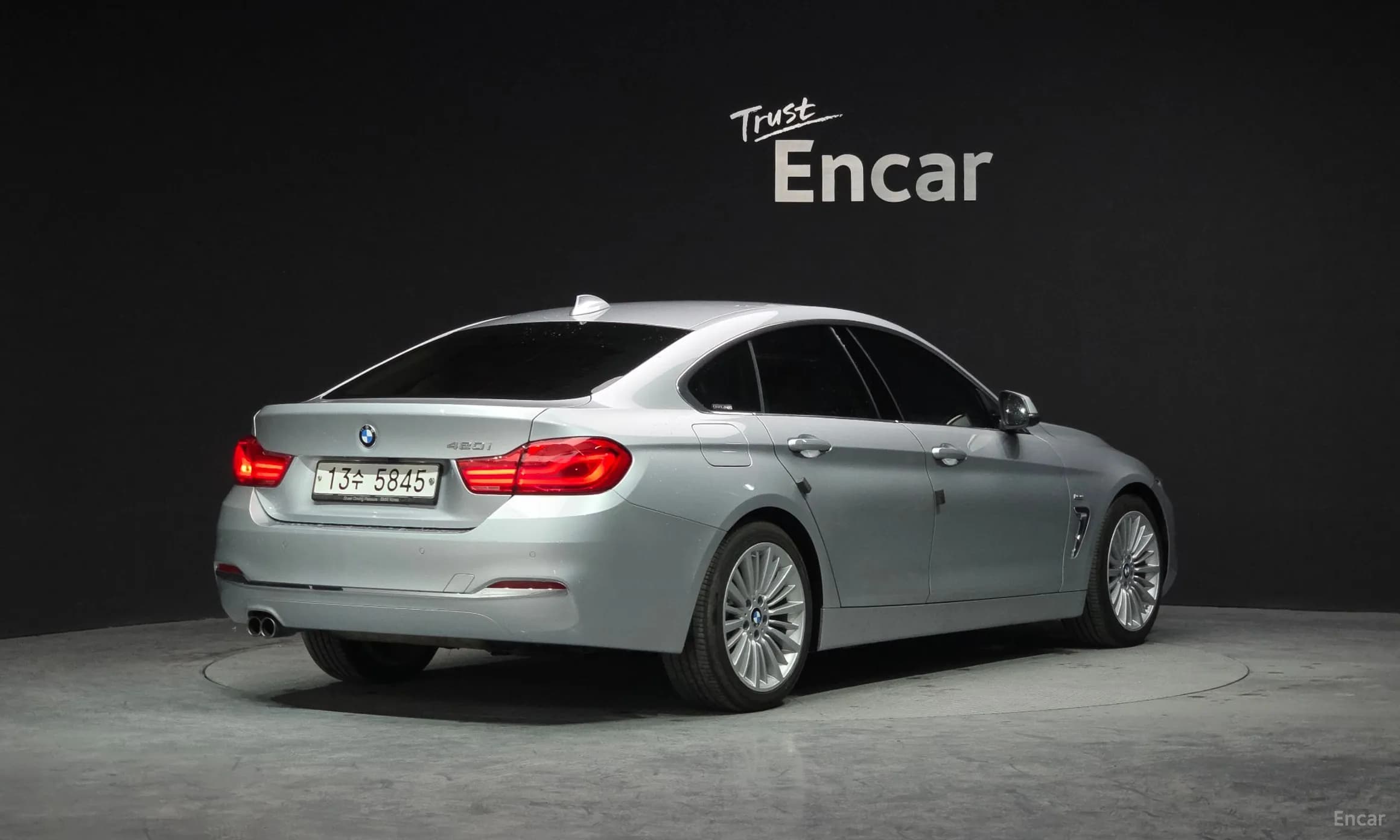 Series 4 (F32)