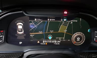 R8 (4S)